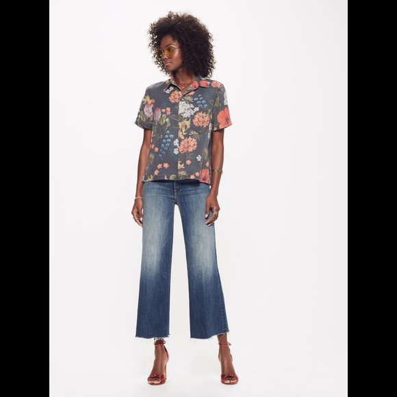 ISO The Staycation One Week In Hawaii
Button Up - Picture 5 of 5